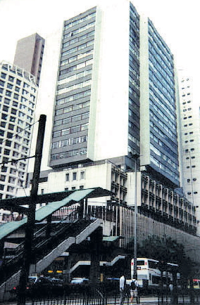 写真：森六（香港）有限公司のオフィスが入居したビル（1993年頃）