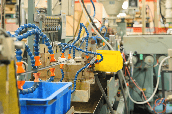 We have production bases in Japan, the U.S., and China. We manufacture products overseas as we do in Japan.