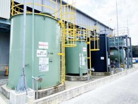 原料タンク（苛性ソーダ、硫酸、塩酸）